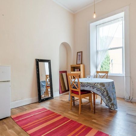Newhall Glasgow Buitenkant foto