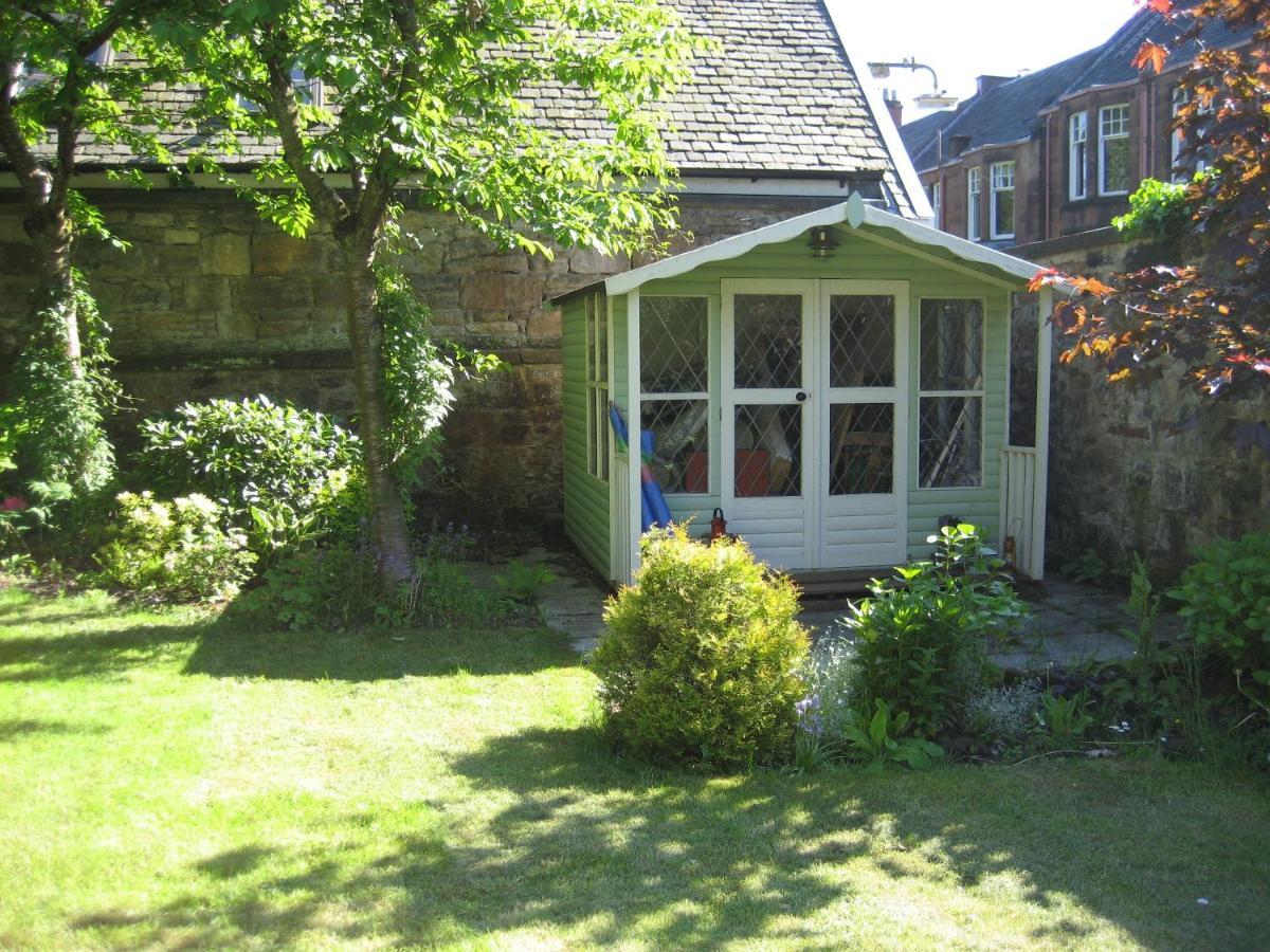 Newhall Glasgow Buitenkant foto